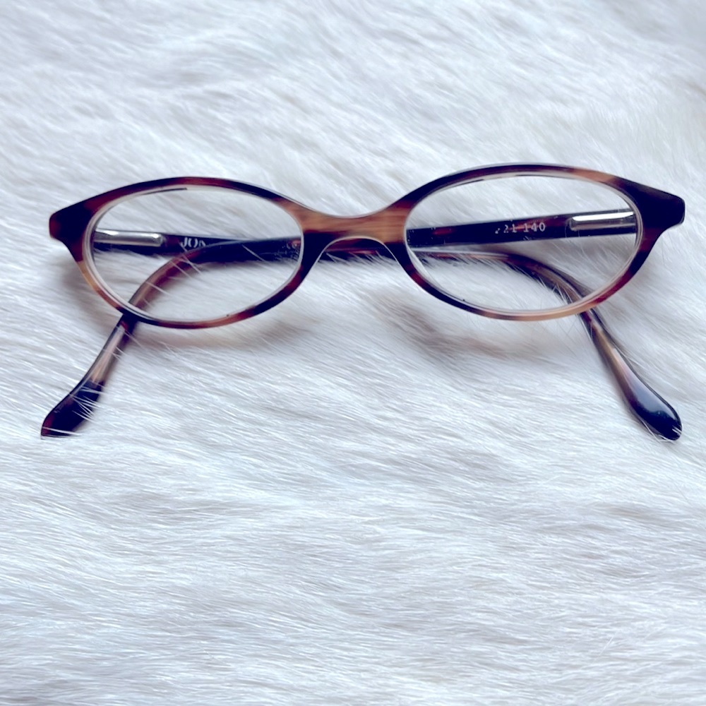 Jones New York tortoiseshell cat eyeglasses
